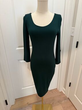 iris Forest Green Scoop Neck Midi Bodycon Dress